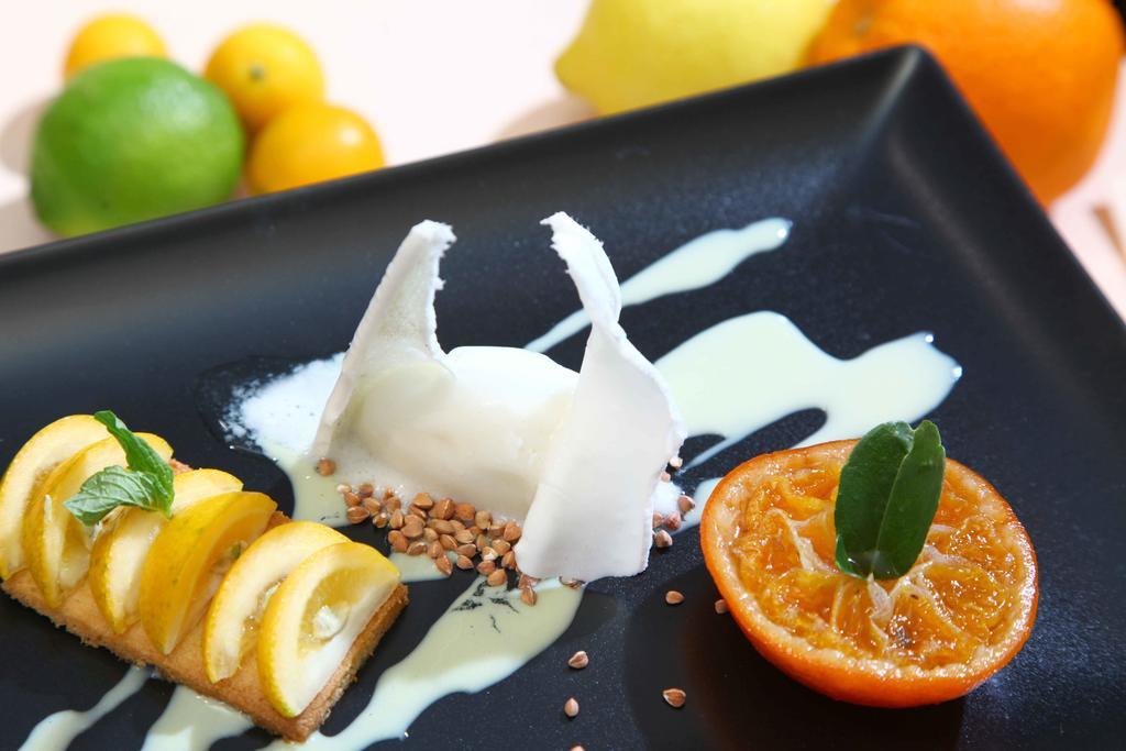 Hotel Le Relais Des Champs อูเชนี-เลส์-แบงส์ ภายนอก รูปภาพ