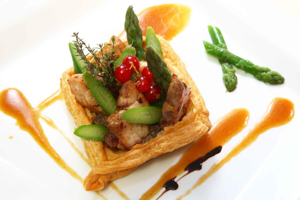 Hotel Le Relais Des Champs อูเชนี-เลส์-แบงส์ ภายนอก รูปภาพ